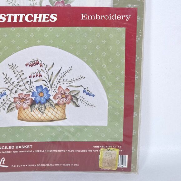 LynnCraft Mats N Stitches Embroidery Kit 50-604 Stenciled Basket Floral 12x9 USA - Picture 5 of 7